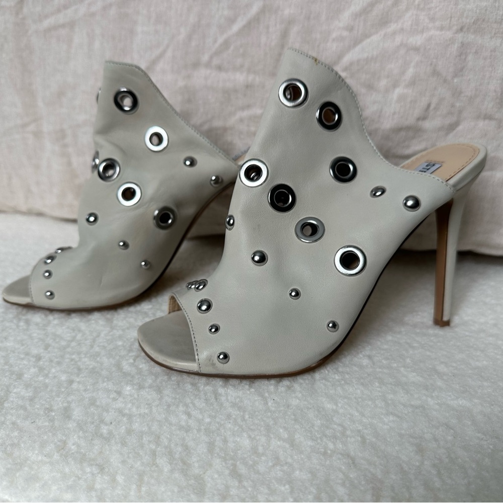 Steve Madden White Cream Heels with Elegant Embellishments